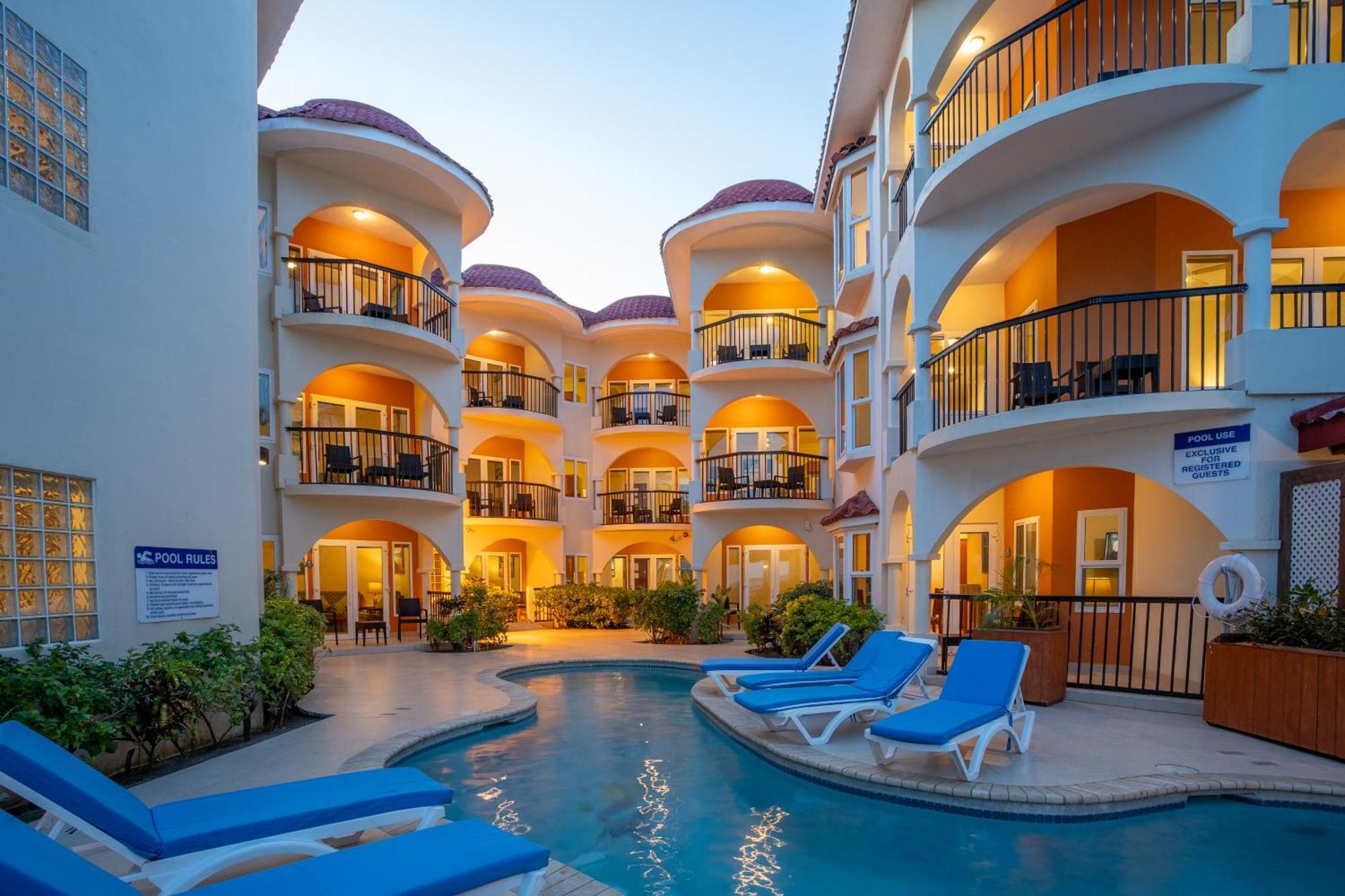 Sunbreeze Suites San Pedro  Kültér fotó