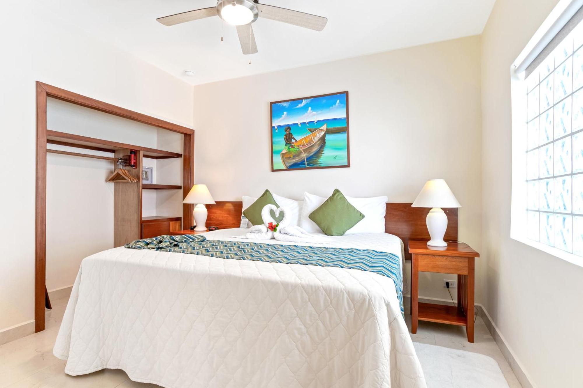 Sunbreeze Suites San Pedro  Kültér fotó